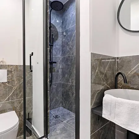 Buttes Chaumont Charming 4p Apartamento *